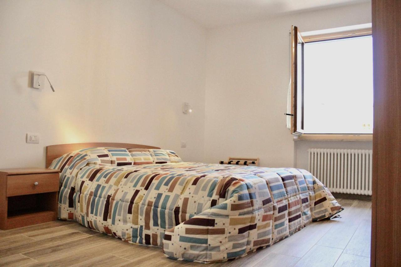 Ferienwohnung Casa Del Tempo Rosa Tassullo Ospitar Exterior foto